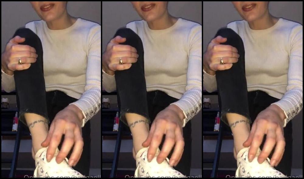 Goddessgaelle Nicknamed Badgaelle Onlyfans Sens La Bonne Odeur De Mes Converses