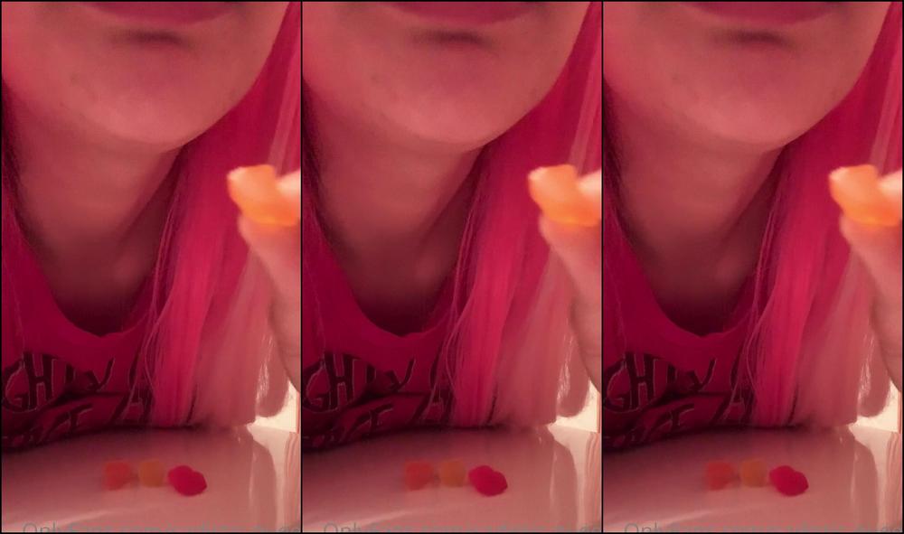 Sadistic Queen Giantess Gummy Bear Butt Crush Vore Hd These Tiny Loser Gummy S Are Begging To Be