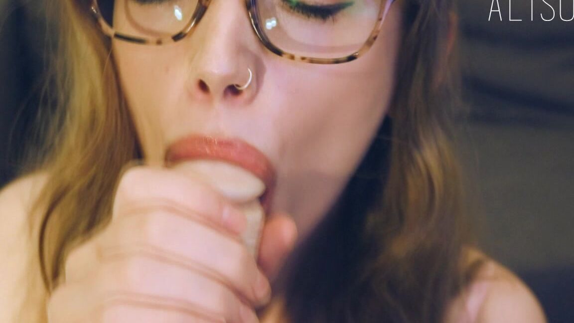 Blowjob, Cumshots, Eye Glasses, Facials, GFE alisonxo messy blow job  glasses facial cumshot ManyVids