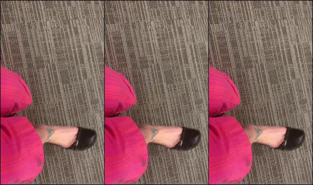 Monkey Solez Dangle At The Doctors Office Public Play Would You Try To Talk To Me