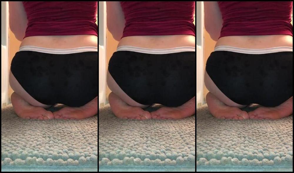 Delilah Nicknamed Footiesfeets Onlyfans Booty And Sole Lotion On My Soles Hehe