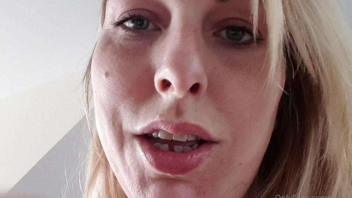 Vorequeen I Find You Creeping Around My Room Do You Know What U Do To Little Bites Like You Let M