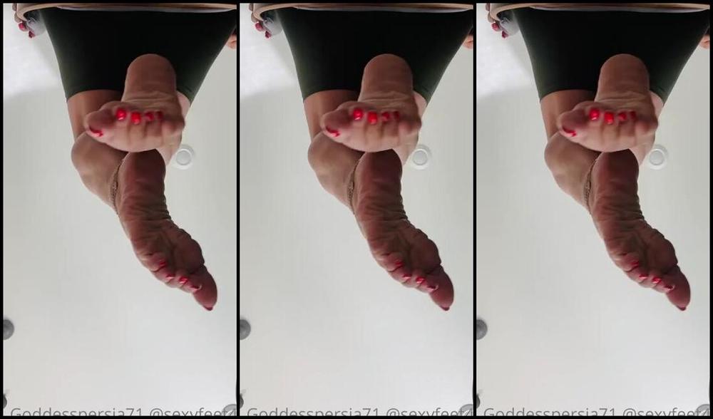 Sexyfeet47 Onlyfans Rise And Shine Boys I M Back And You Re Exactly Where You Belong Under My Feet 1
