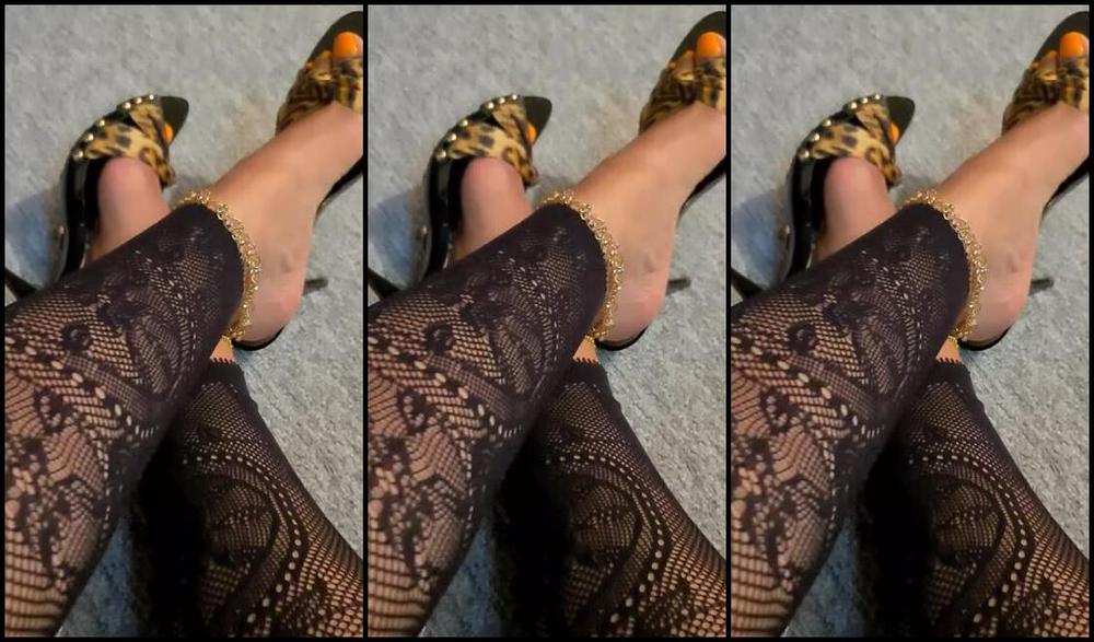 Feetbysherri Onlyfans I These Guess Mules I
