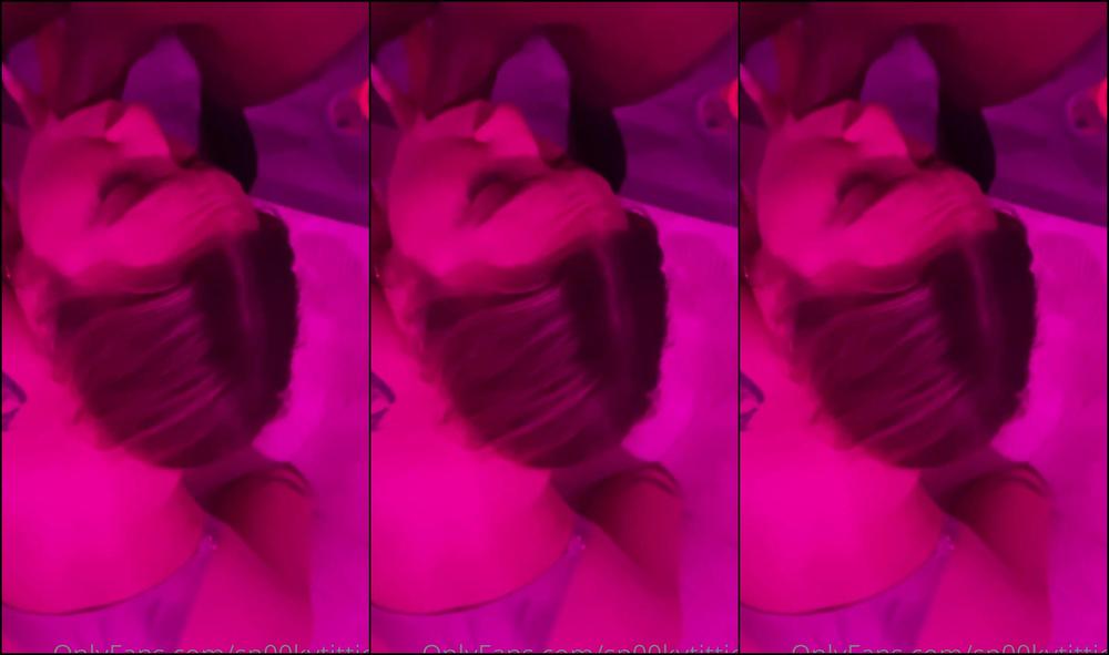 sp00kytitties-20-10-2021-2252477032-lil-bit-of-blowjob-n-handjob-actionnnn