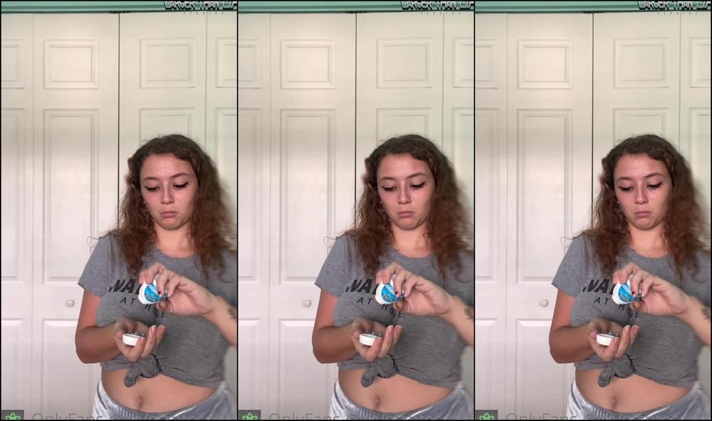 Giantessclips Giantess Growth Surprise Starring Charlie Pryde Charliepryde For More Charlie Visit H