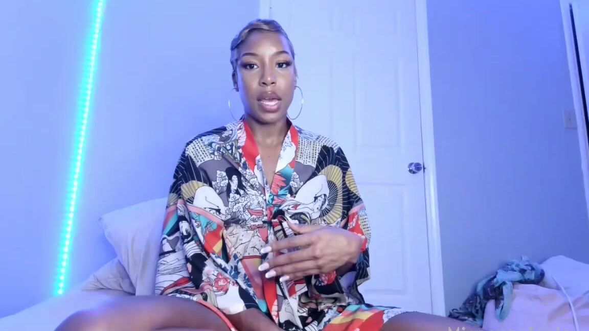 Eva Nicknamed Missevanicole Onlyfans Stream Started At 10202021 0348 Am Explaining Some Thingsand My First Collab