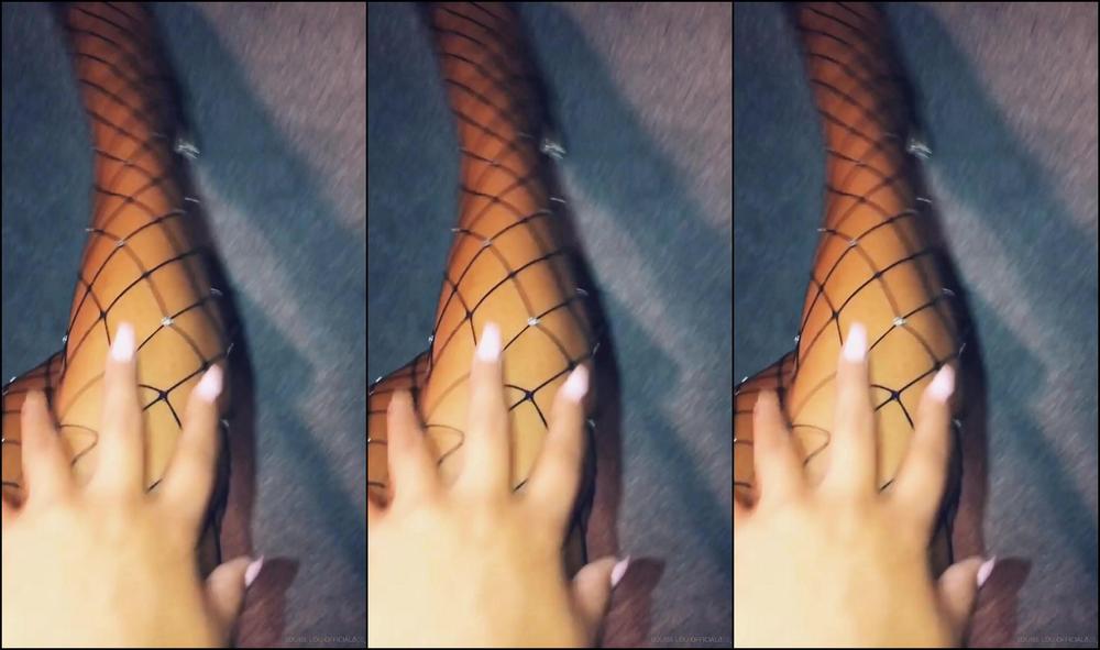 Louiselou Im Your New Secretary What Would You Do To Me I Want Details