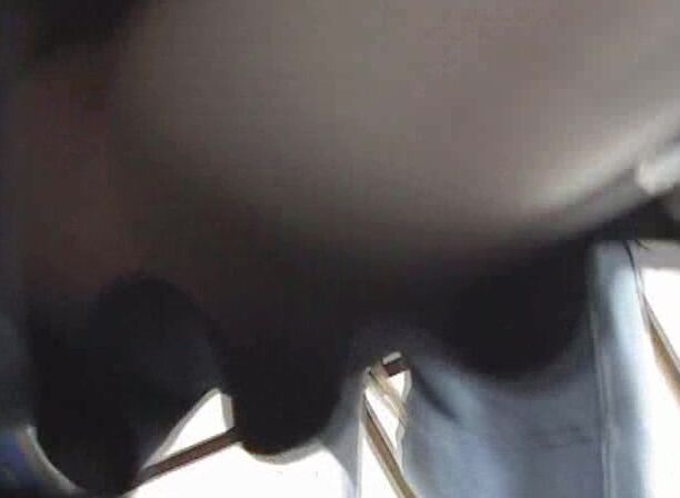 voyeur, upskirt Chasseurs De Femmes Nues Sous Les Jupes 1 Lucy Video