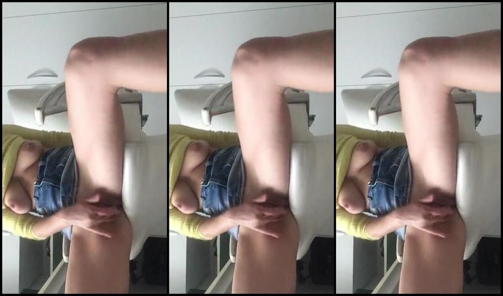 OneThelma 120.Public orgasm casual friday at work. skirt and sneakers xhamster