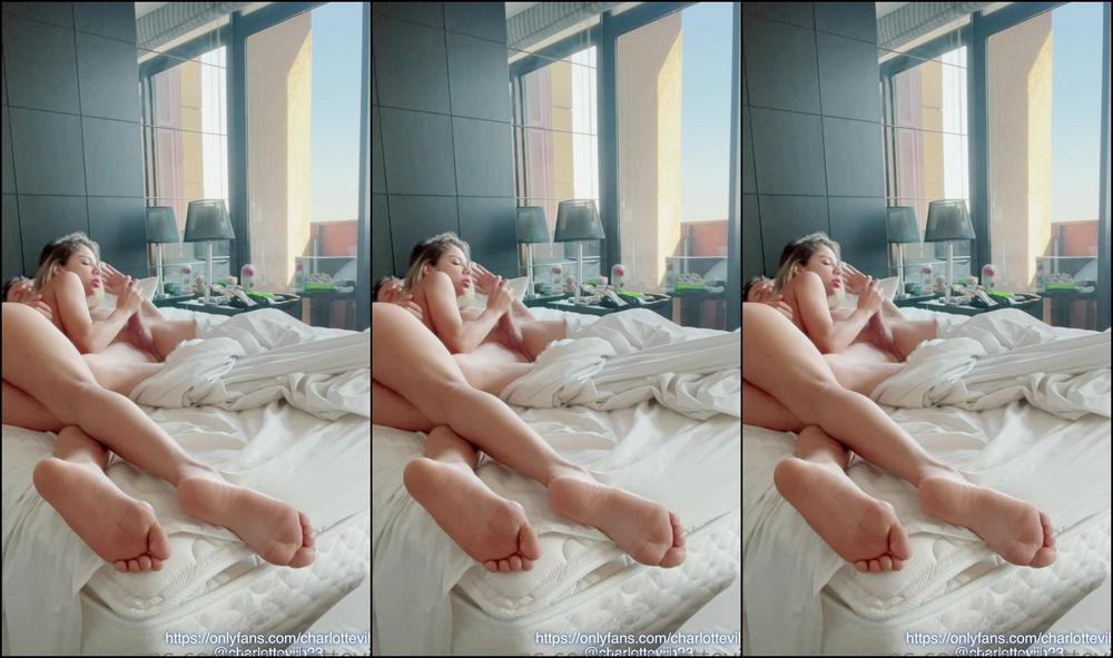 Charlottevih Voc Gostaria De Ser Acordado Por Mim Assim