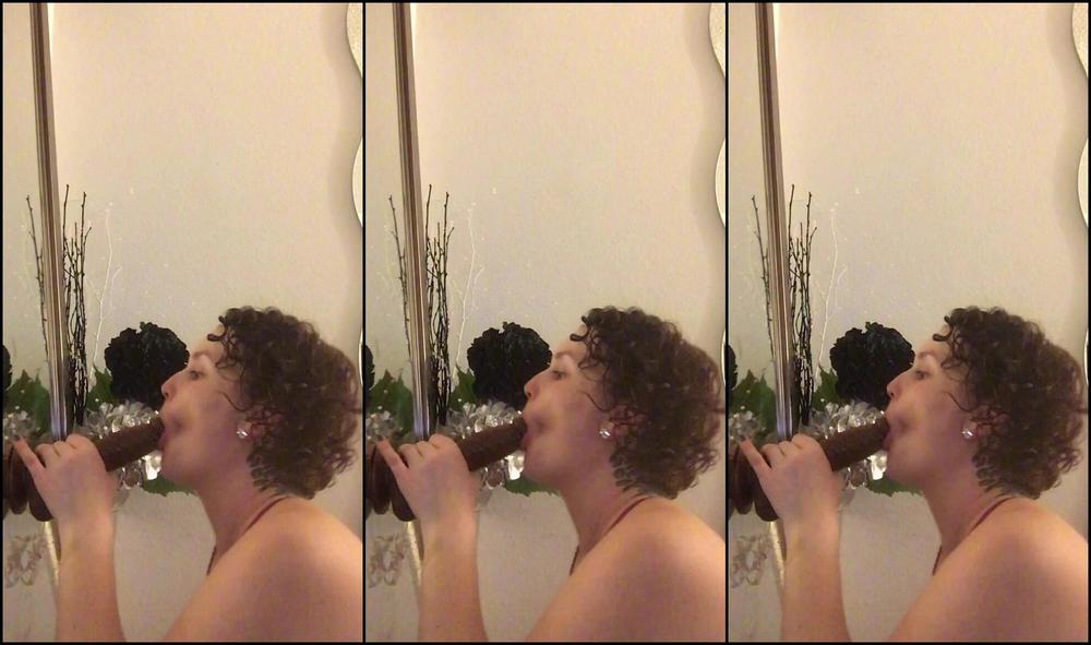 Thickii Nickii Suck That Big Black Dildo