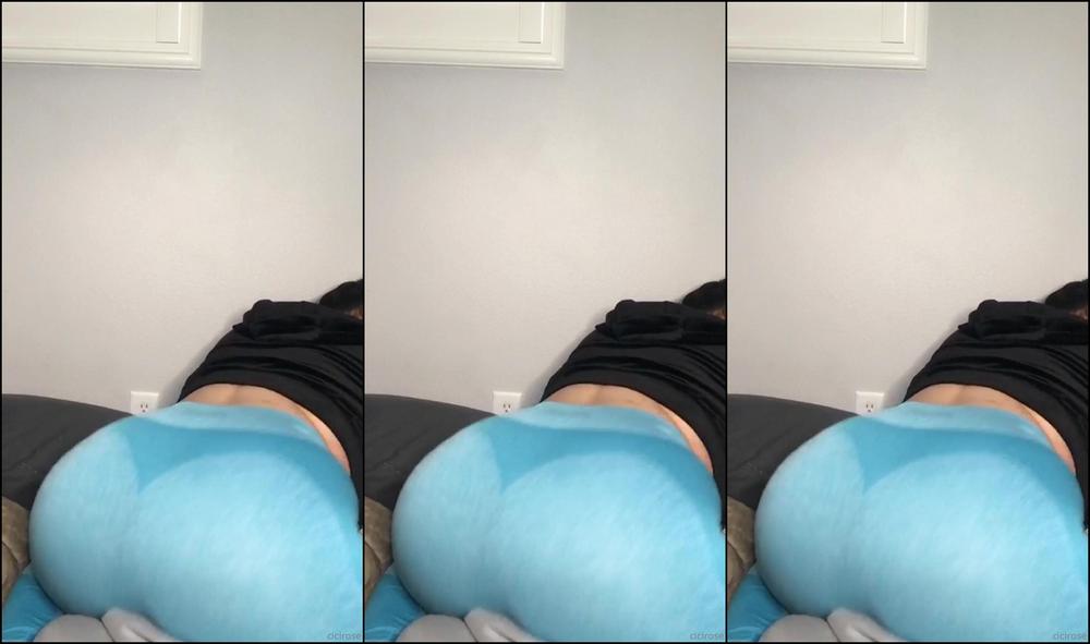 Cicirose Got A Little Carried Away With My Gym Stretching These Pillows Were All I Had To Reli