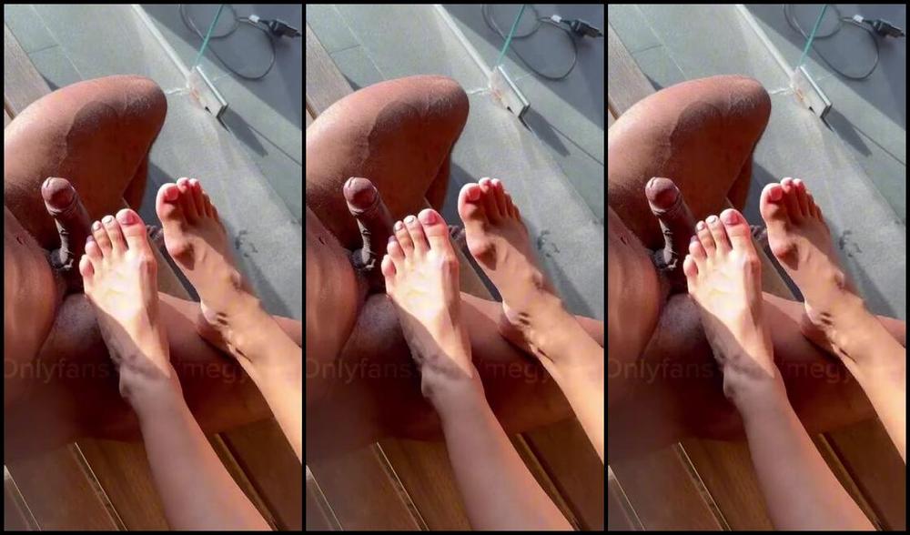 Megy Feet 03 20 2025 Onlyfans Video A Stranger At The Spa Kindly Let Me Put My Feet On Him Because The Bench