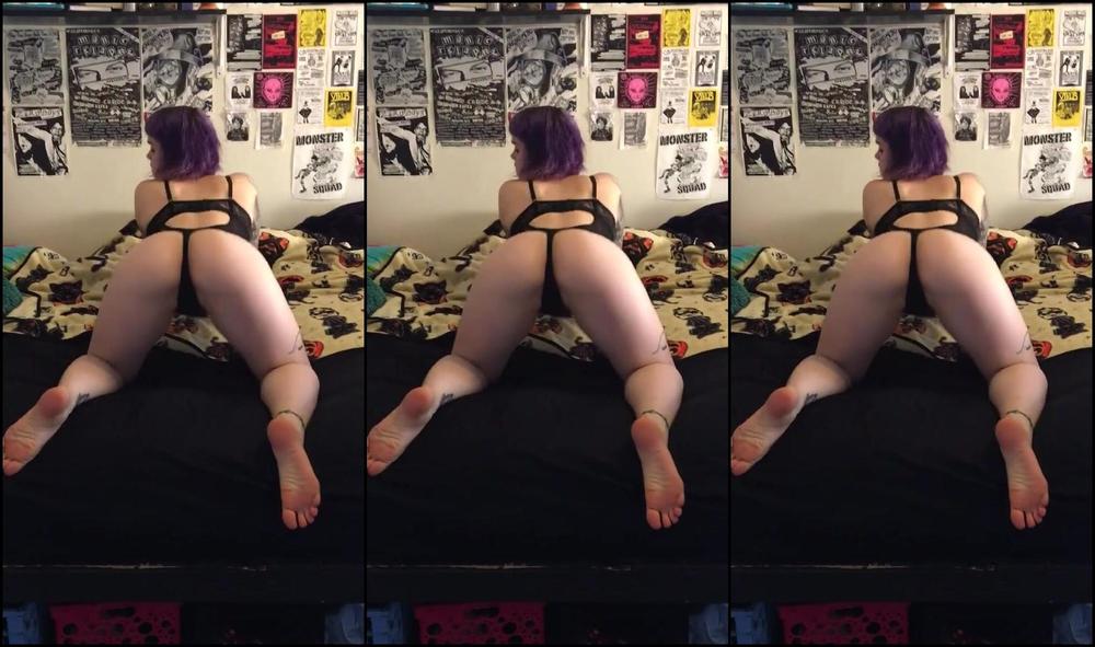 Rubyriots 11173512 05 04 2019 Shaking My White Ass To Sister Nancy S Bam Bam