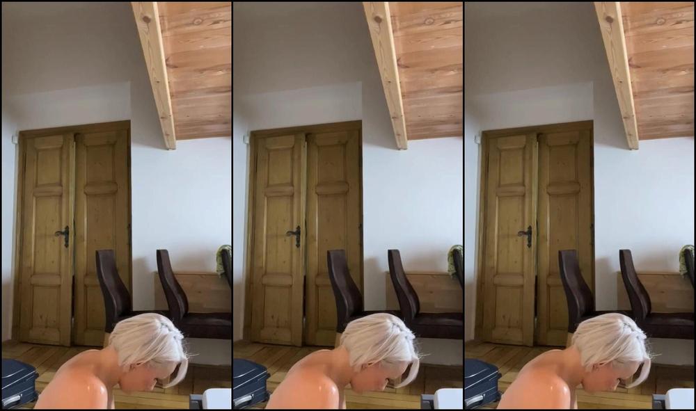 Angelwicky Exclusive Backstage From My Latex Series For Czechvr Putting On Catsuit Exclusivn Back