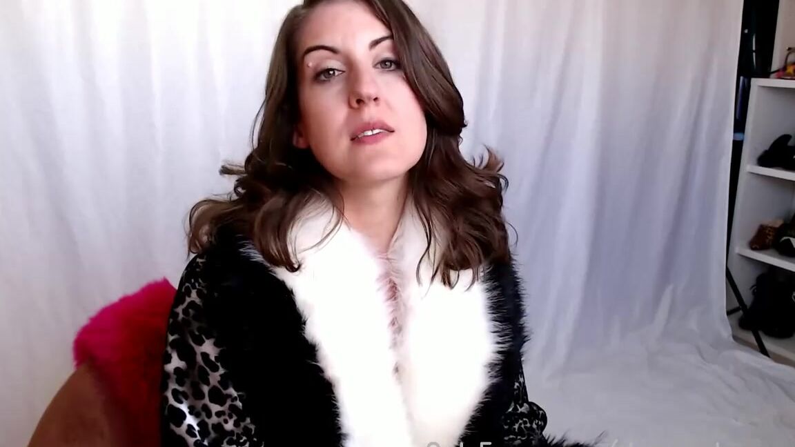 Ms Tomorrow Nicknamed Dommetomorrow Onlyfans Stream Started At 11072021 0741 Pm Busy Mama