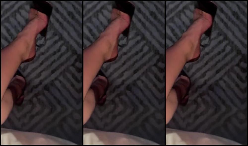 Miss Harriet Nicknamed Redtoes Onlyfans Gio Nylons 1