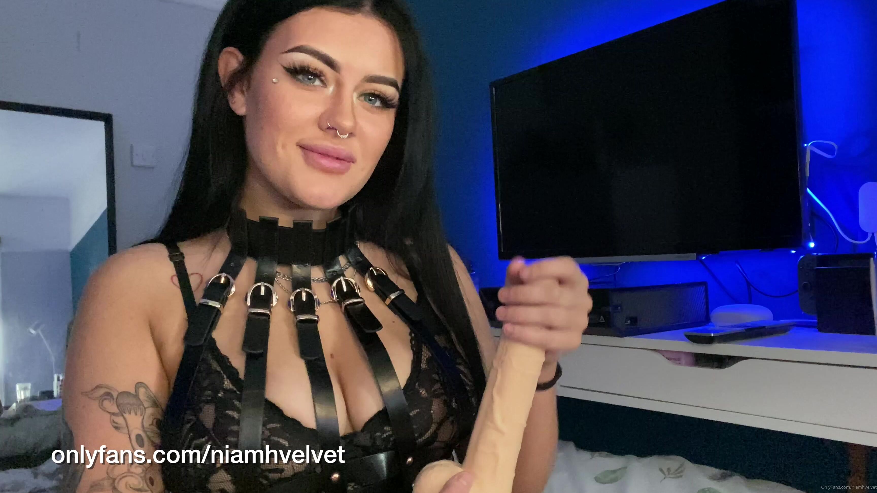 Niamhvelvet A Dominant Slow Joi Teasing And Edging You Until You Just Can T Take It Anymore Ending I