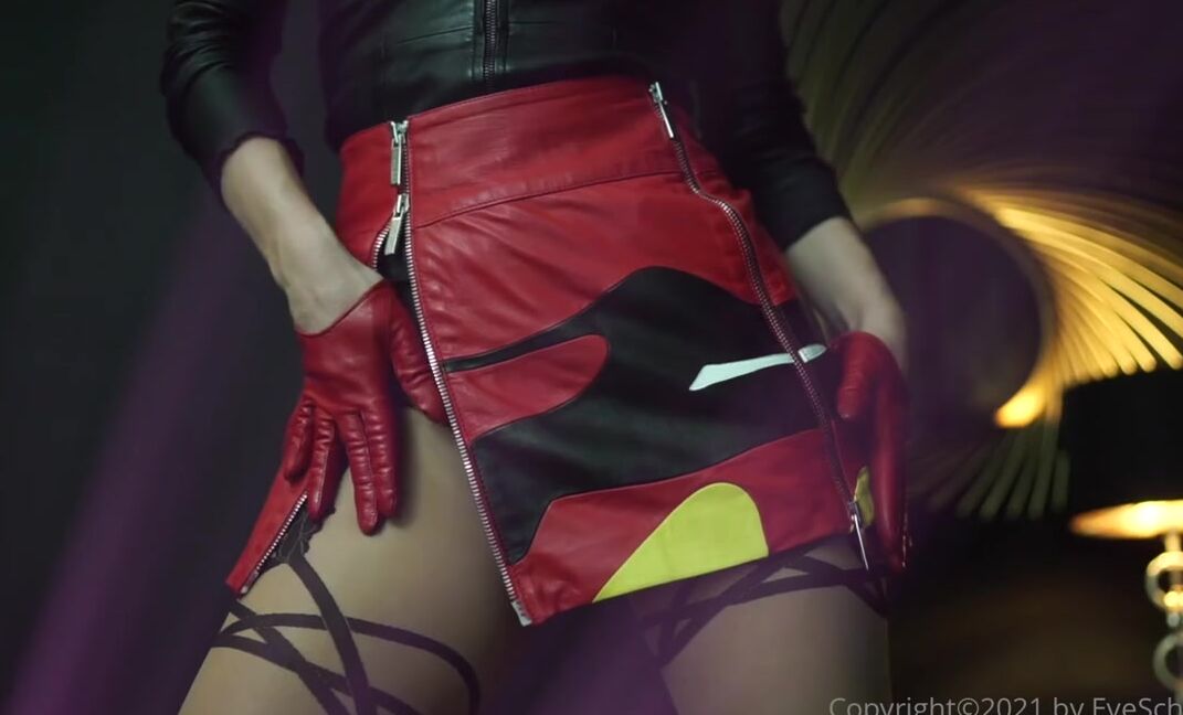 Eve Schwarz Nicknamed Eveschwarz Onlyfans You Need A Hard Push Into Your Fantasy And Im Going To Give It To You Coming Soon