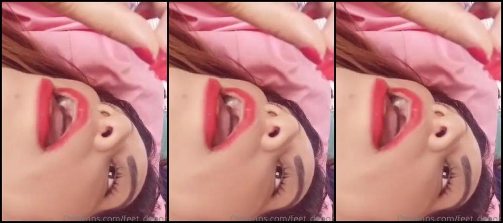 Giantess Debora Nicknamed Giantess Debora Onlyfans Vore Gummy Bears 5 Min