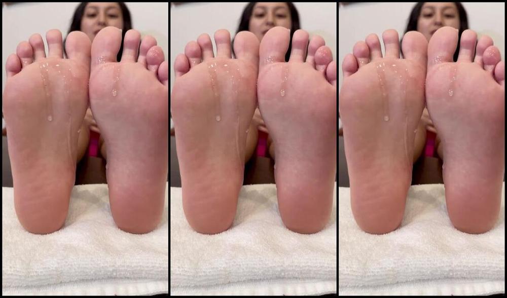 Msprettyfeet 10 11 2023 Onlyfans Video Good Afternoon Stroke Your Dick To Mommys Soles Until She Tells You To Cum All Over