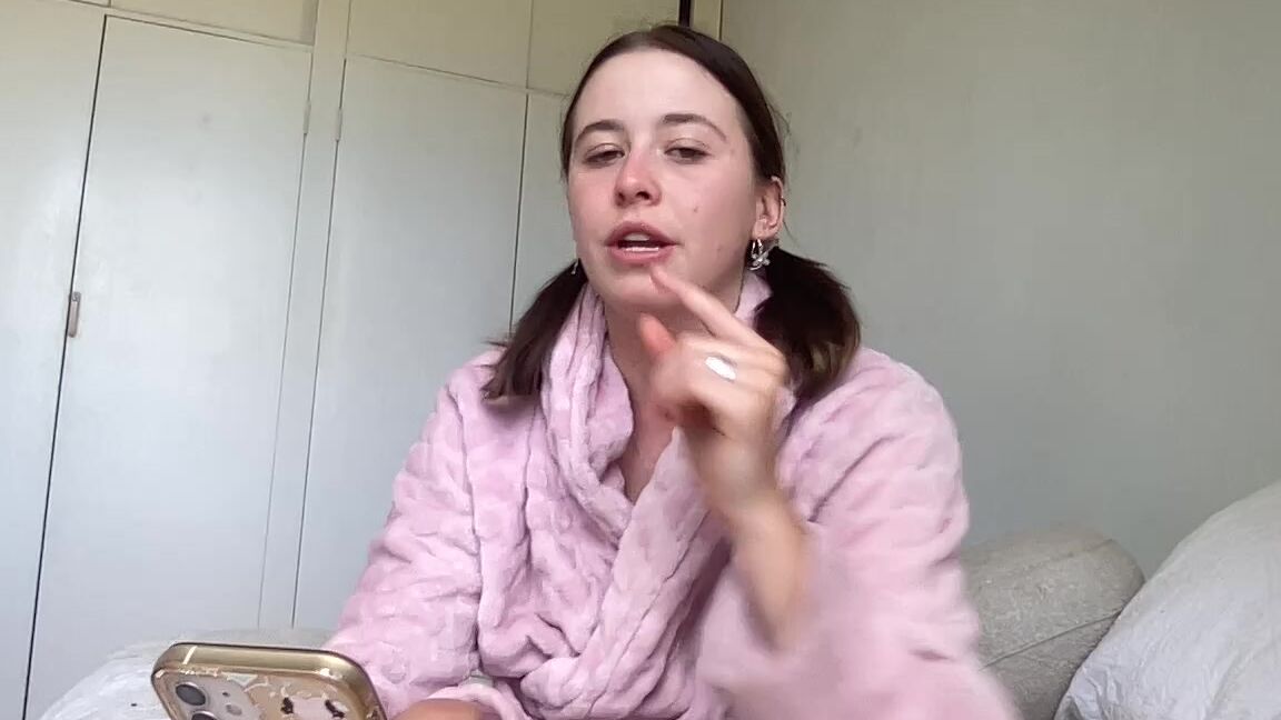 Rhiannnonhughes Cute Little Live From Last Week Xo