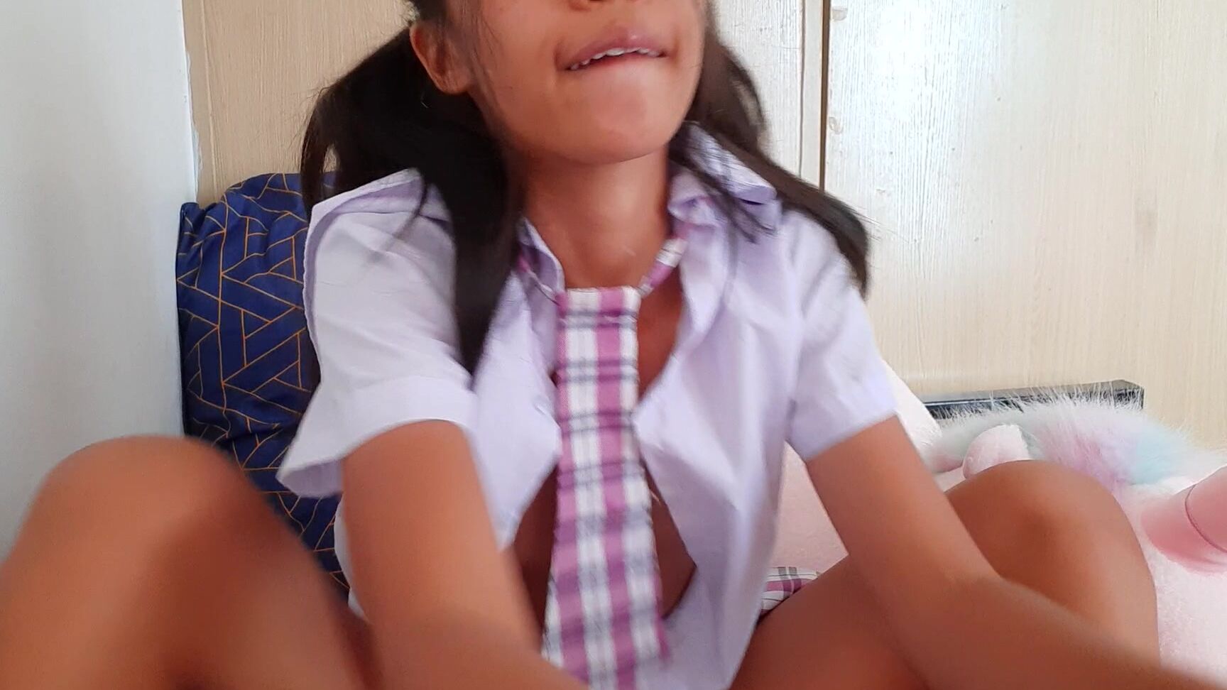 Creamberryfairy School Girl Spit Play Manyvids