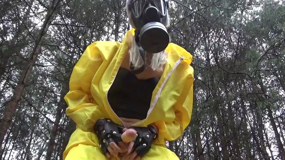 "Goddess Vanessa" gas mask, pegging, post-apocalyptic, pov strapon, sissy training Post Apocalyptic Xmas Pegging manyvids