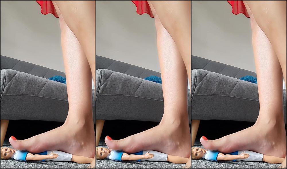 Goddesstessaprague Today While I Was Sitting On My Couch I Onlyfans XXX