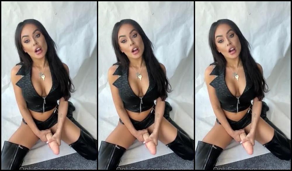 Evil Woman Aka Evilwoman Onlyfans Strapon Worship Pov You Are My Cock Sucking Bitch And You Will Never Get Rid Off This Desirep