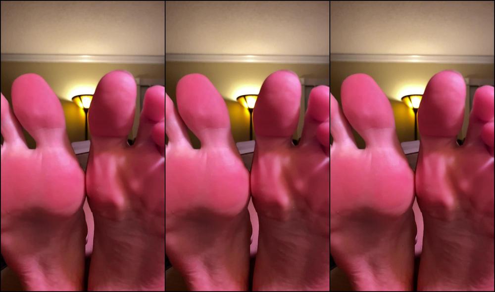 Goddesstalltasha 2665395233 11 03 2022 Tantalizing Size 12 Soles In Your Face