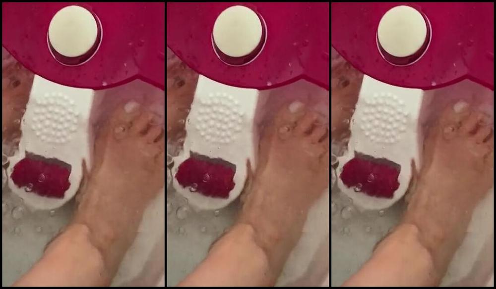 Ladydarkangeluk Onlyfans Soaking My Feet