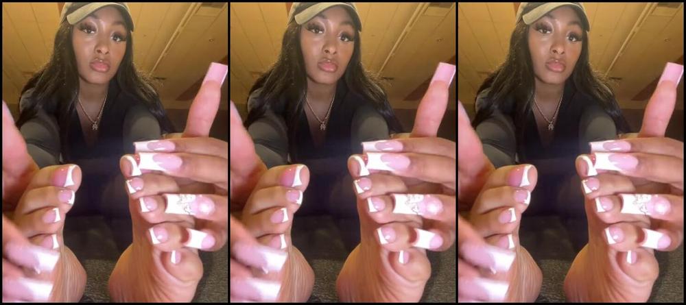 Solequeenri Onlyfans Gym Stretches Highly Requested Sniffingp