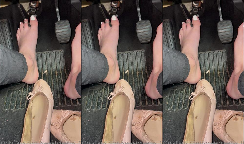 Sweetyfeetys Barefoot Driving And Tasty White Toes