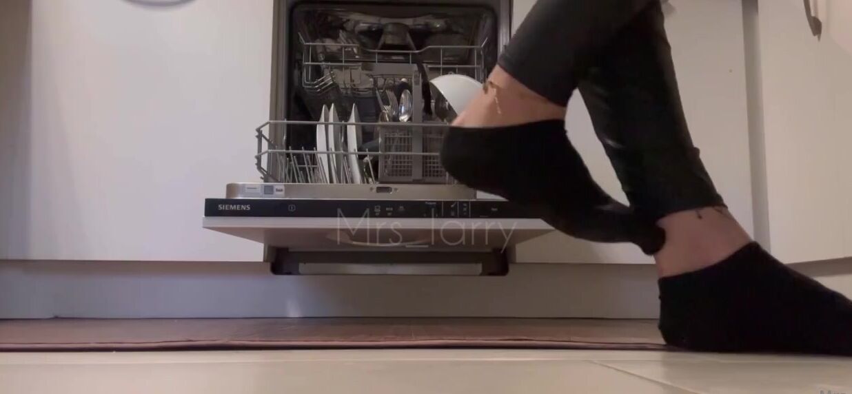 Mrs Larry Onlyfans You Will Follow My Steps Every Step Of The Way But You Cant Help It Either Drool Du Wirst M 2