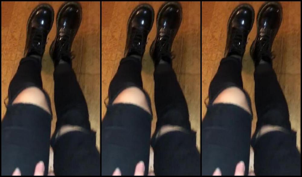 Goddessgaelle Nicknamed Badgaelle Onlyfans Ta Desse Rentre Du Travail Et Veut Un Massage Des Pieds Excute Toi