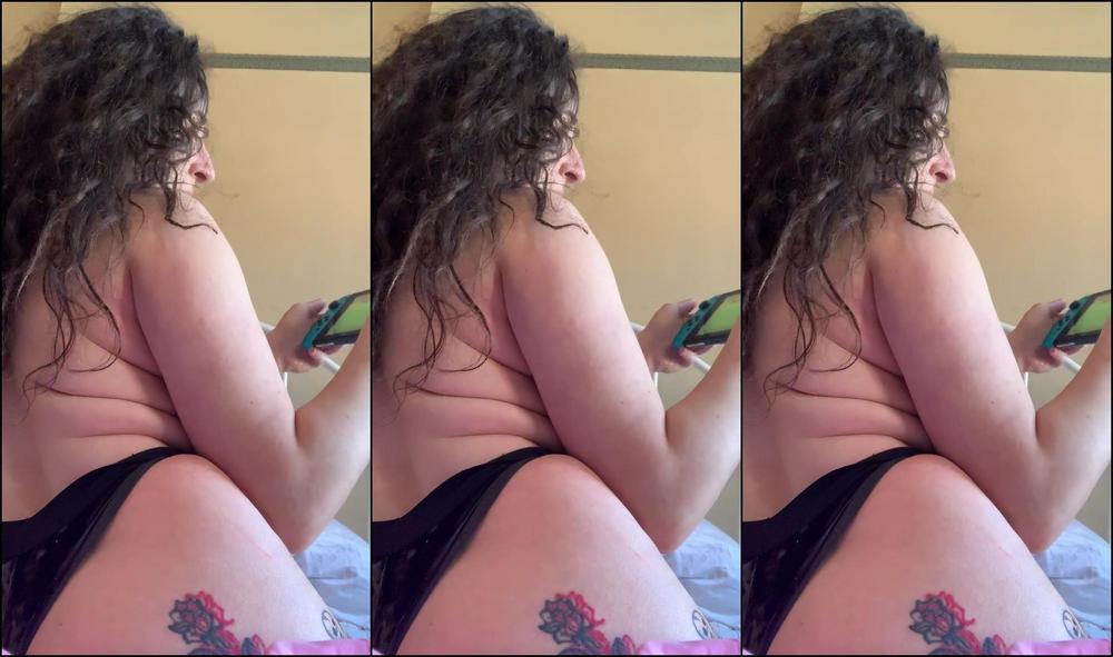 Badlilbella And To The Bitch Who Gave My Island One Star I M Coming For You