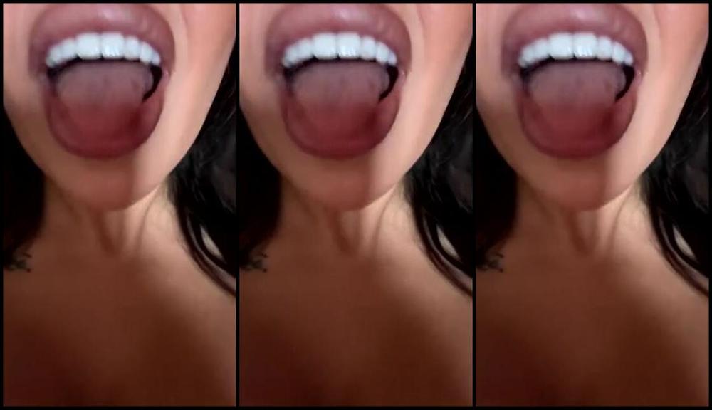 Queen Olivia Nicknamed Playwitholivia 01 31 2025 Onlyfans Video Hop In My Mouth Tinyits Safe