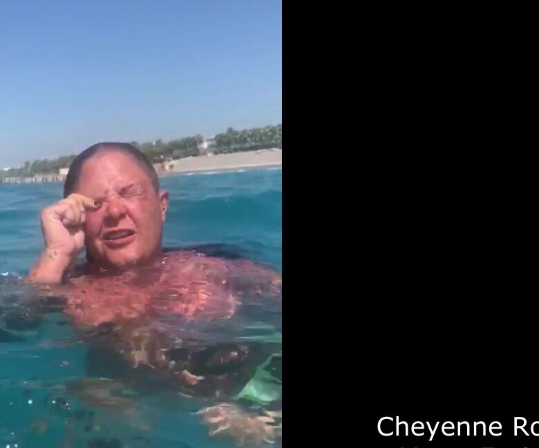 Blowjob,Public Blowjob,Public Flashing,Public Nudity,Underwater Fetish mattyfacial playing in the sea ManyVids