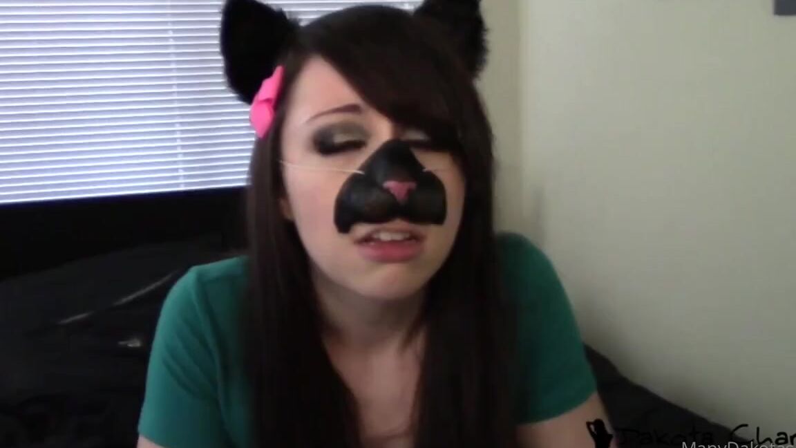 Dakota Charms Nicknamed Dakotacharms Onlyfans Panther Transformation