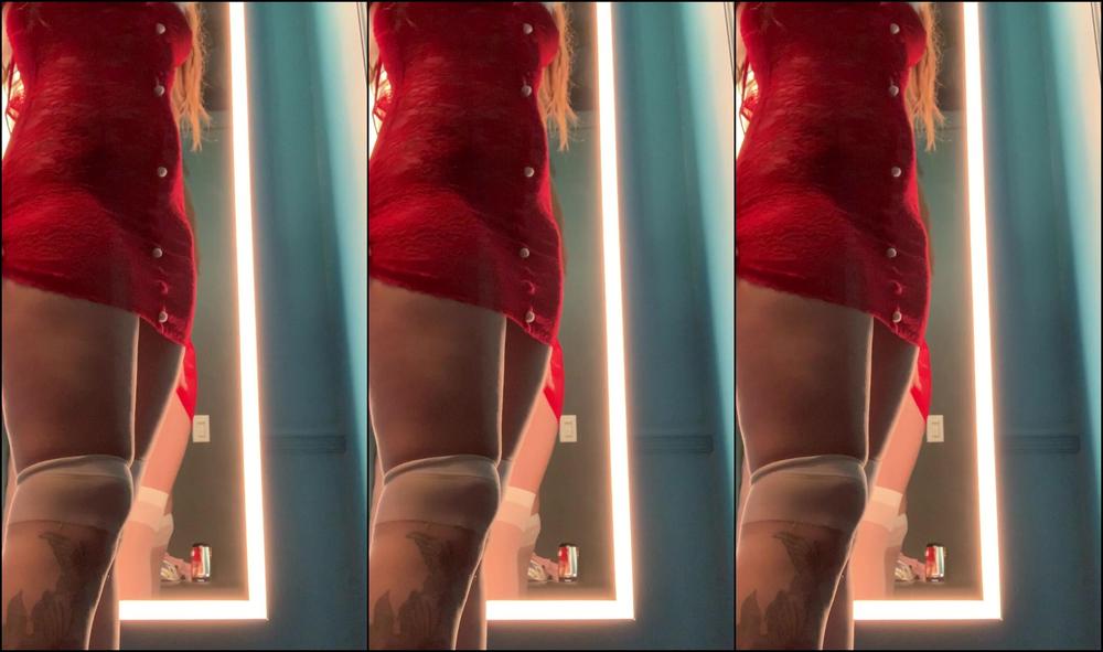 oftenelle-13-12-2019-104230308-being-a-whore-at-the-store-for-you-anal-training-in-public-