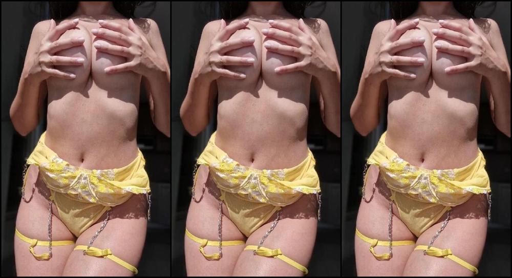 Atomicbrunette18 399