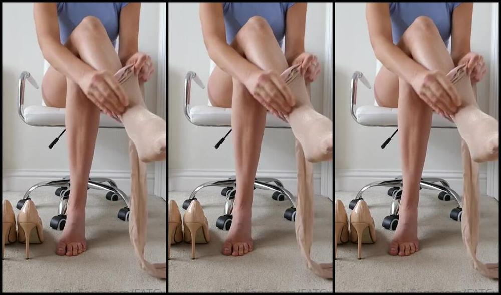 The Legs Next Door Nicknamed The Legs Next Door Onlyfans And For The Video I Wanted To Show You The Slow And Sensual Process Of Putting On My Shiny Nylons