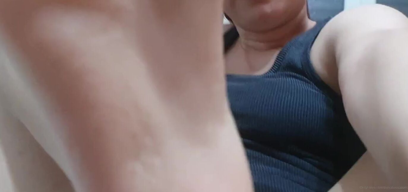 Piecitossuaves Nicknamed Piecitossuaves Onlyfans Giantess