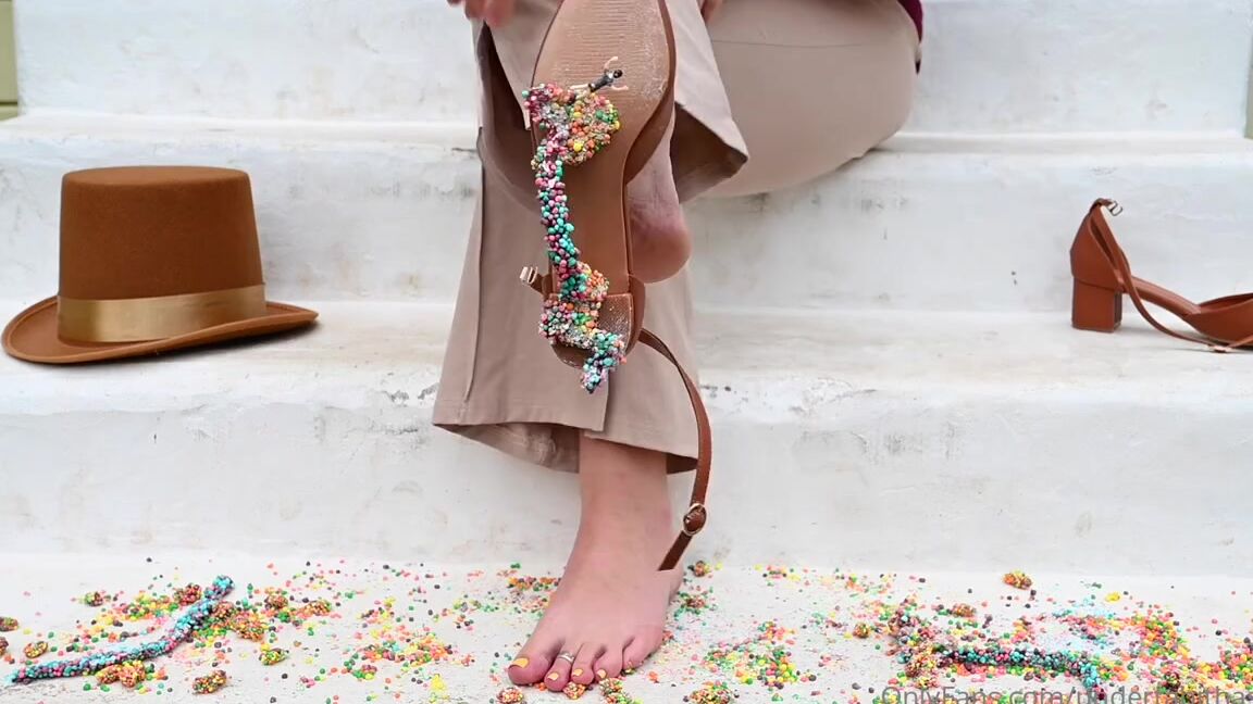 Tabitha Toes Nicknamed Tabithatoes 10 31 2021 Onlyfans Video Oh No Wonkas Been Away From The Factory And It Looks As Though Someone Has Gotten