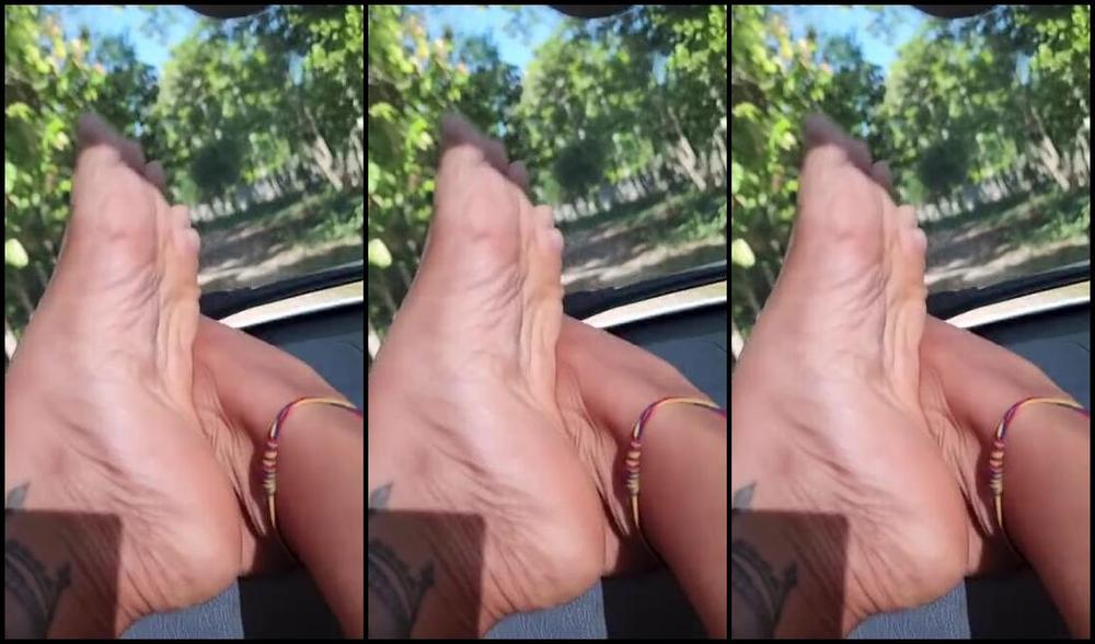 Meryann Aka Solesqueenrd Onlyfans I Chose A Beautiful Place For My Retirement There Is Peace Fresh Air And A Lot Of Vegetation