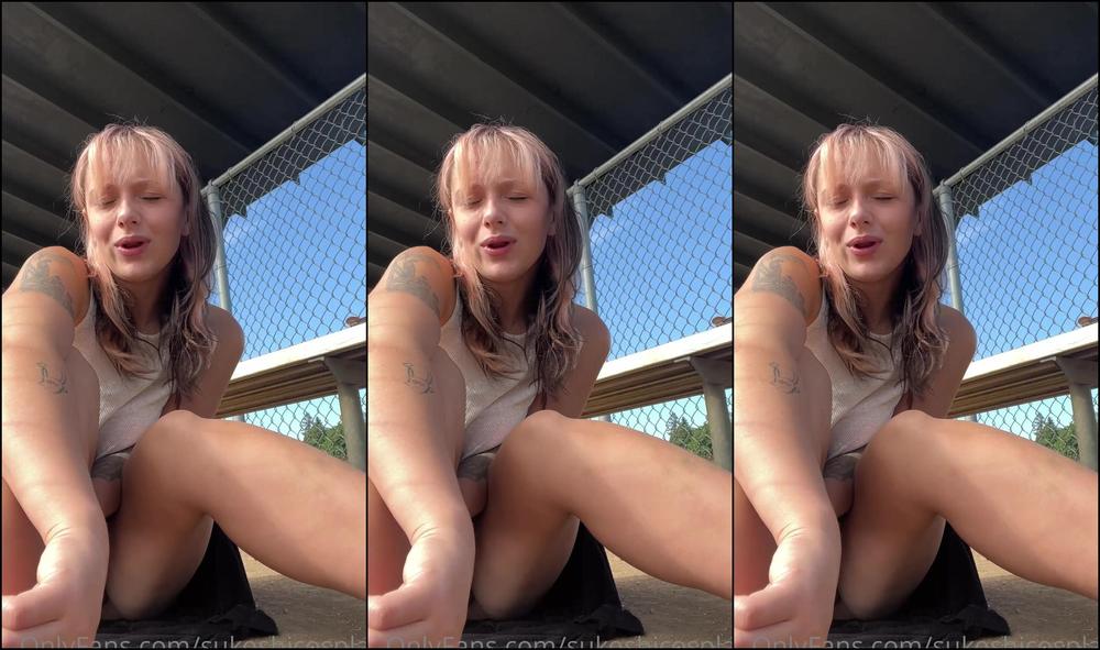 Sukoshicosplay Sfw Update About What S Going On With Me Please