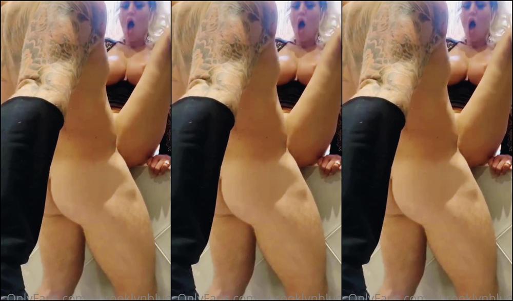 Xbrooklynbluex When Ur At A Friends Bbq N Fuck In There Bathroom Shelli Repeat This On Sat