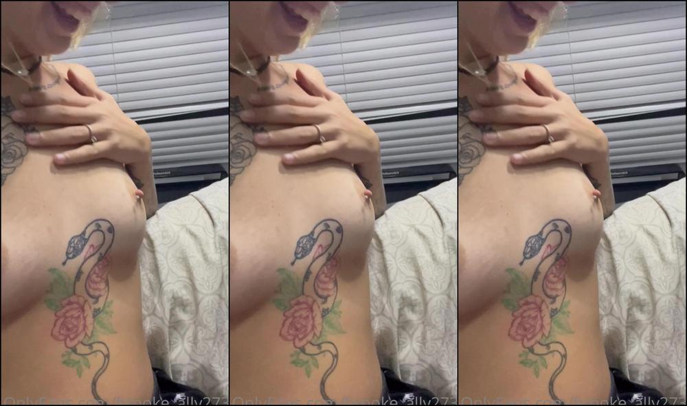 Brooke Ally2734 2665240115 11 03 2022 Swipe For A Surprise